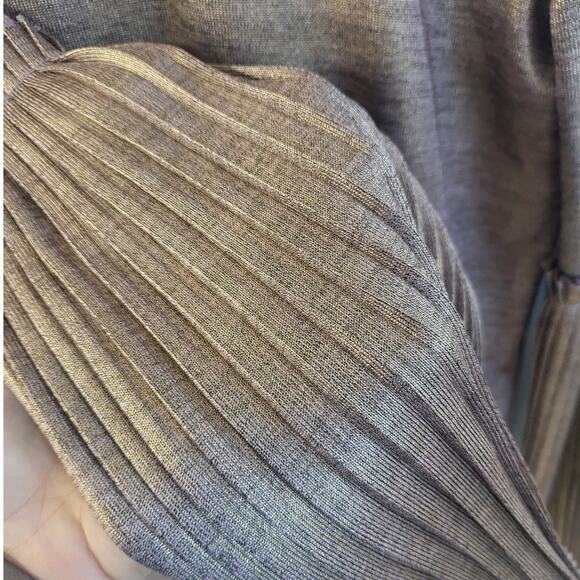 Soul Sanctuary Purple & Gold Metallic Long Flair Sleeve Top with Tie Neck - M - Picture 3 of 5